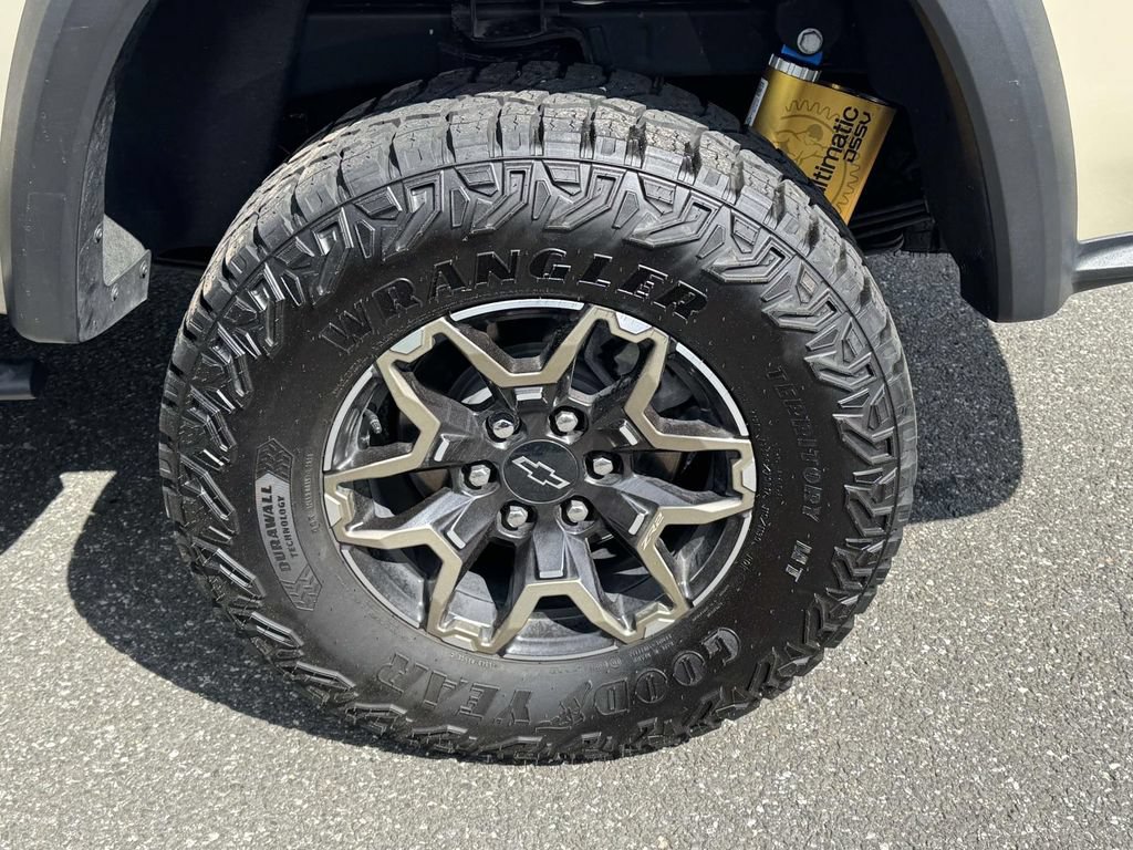Used 2024 Chevrolet Colorado ZR2 AWD/4WD image 10