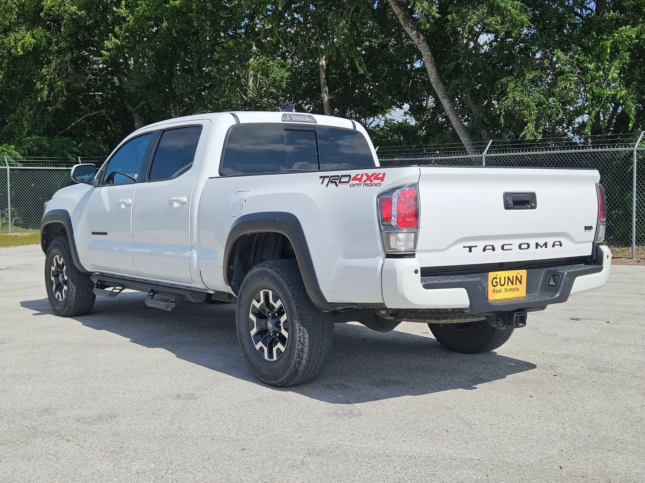 Used 2021 Toyota Tacoma TRD Off-Road w/ Technology Package AWD/4WD image 5