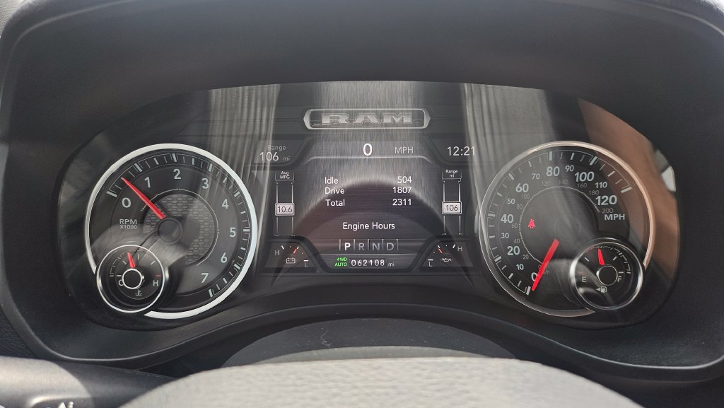 Used 2020 RAM 1500 Laramie w/ Sport Appearance Package AWD/4WD image 32
