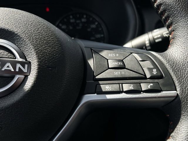Used 2024 Nissan Kicks SR w/ Interior Electronics Package FWD image 27