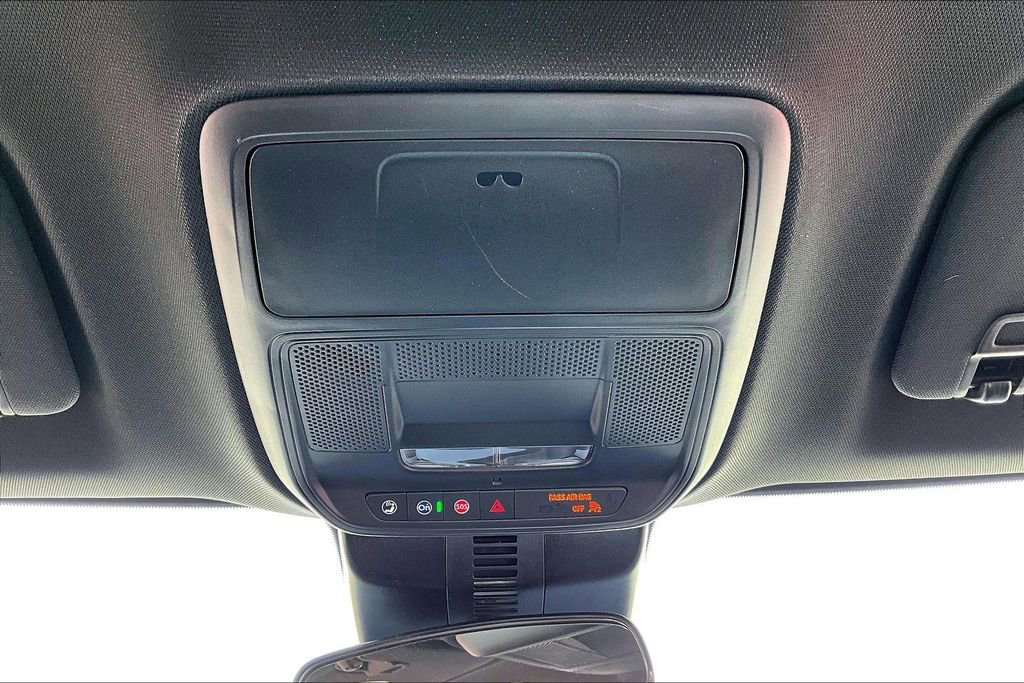 New 2026 Chevrolet Traverse LT w/ Midnight/Sport Edition image 13