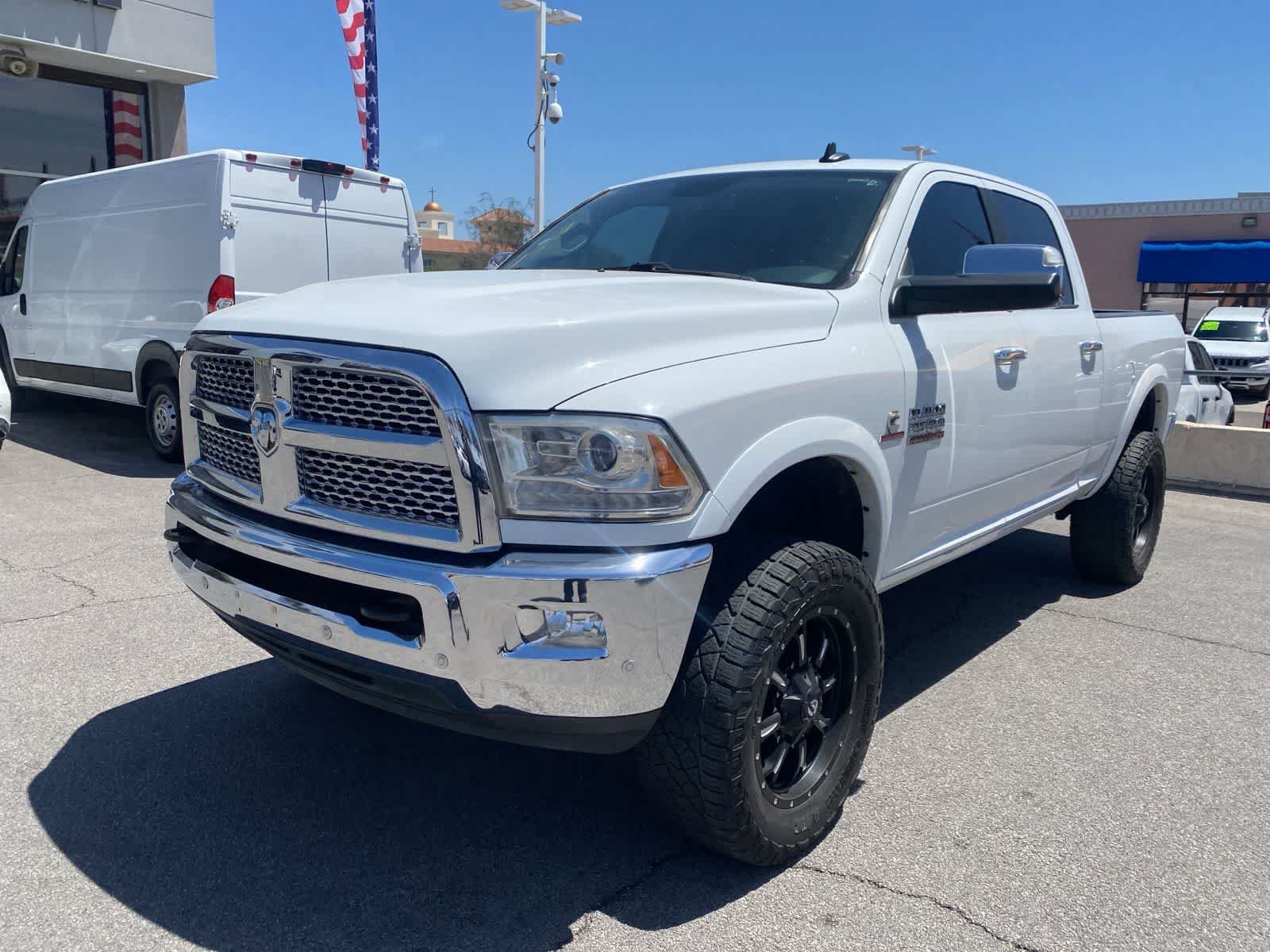 Used 2018 RAM 2500 Laramie AWD/4WD image 1