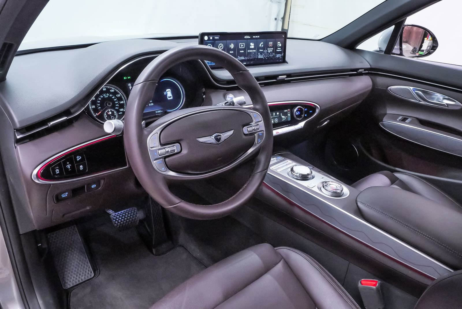 Certified 2023 Genesis GV70 2.5T Advanced w/ Advanced Package image 2