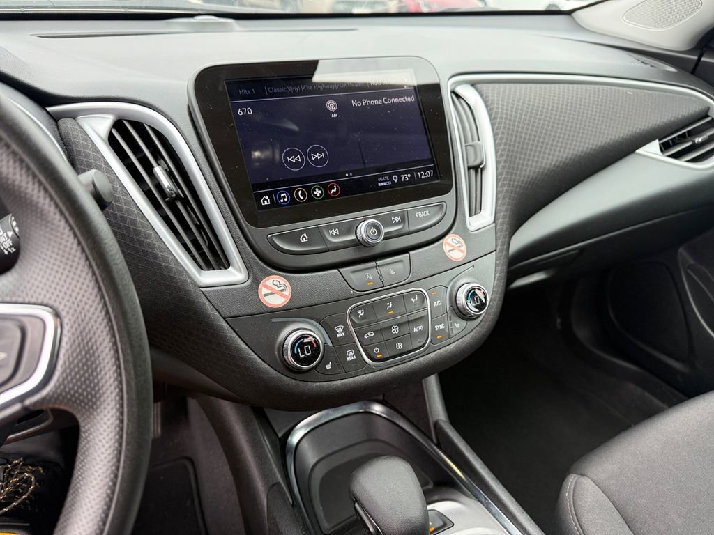 Used 2024 Chevrolet Malibu LT FWD image 37