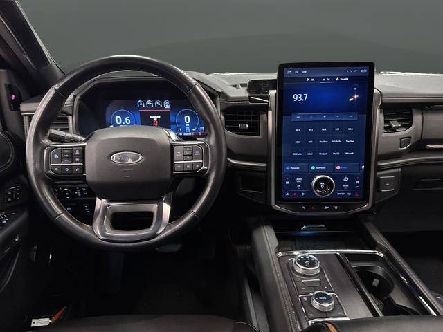 Used 2024 Ford Expedition Max Platinum AWD/4WD image 5