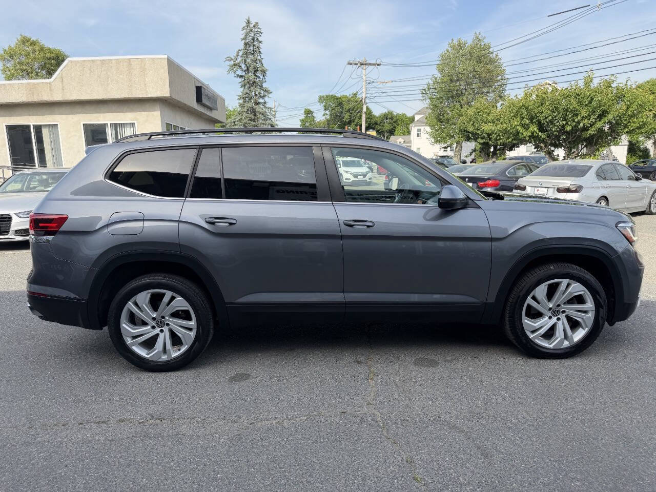 Used 2021 Volkswagen Atlas SE w/ Panoramic Sunroof Package AWD/4WD image 10