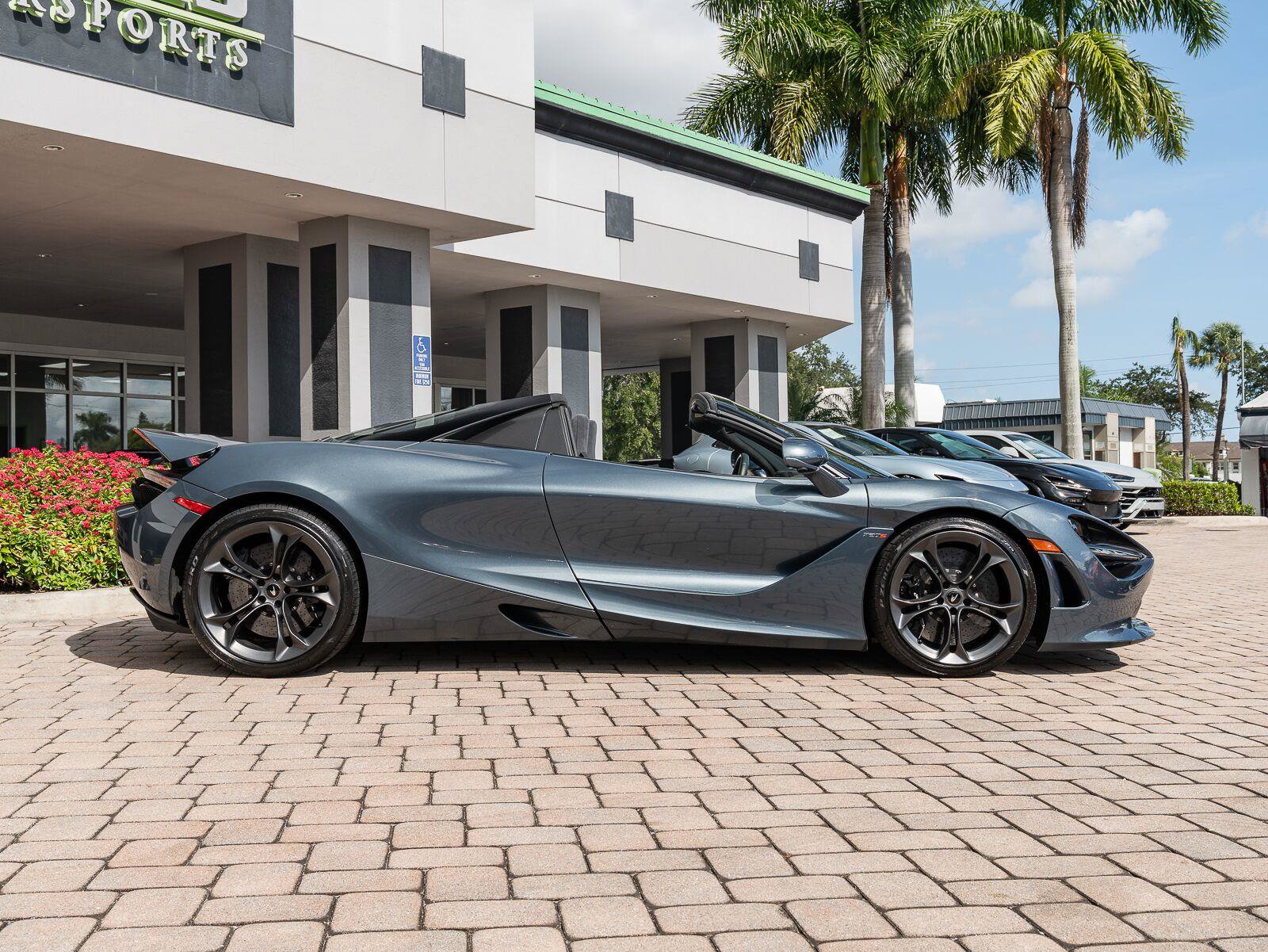 Used 2020 McLaren 720S Spider RWD image 25