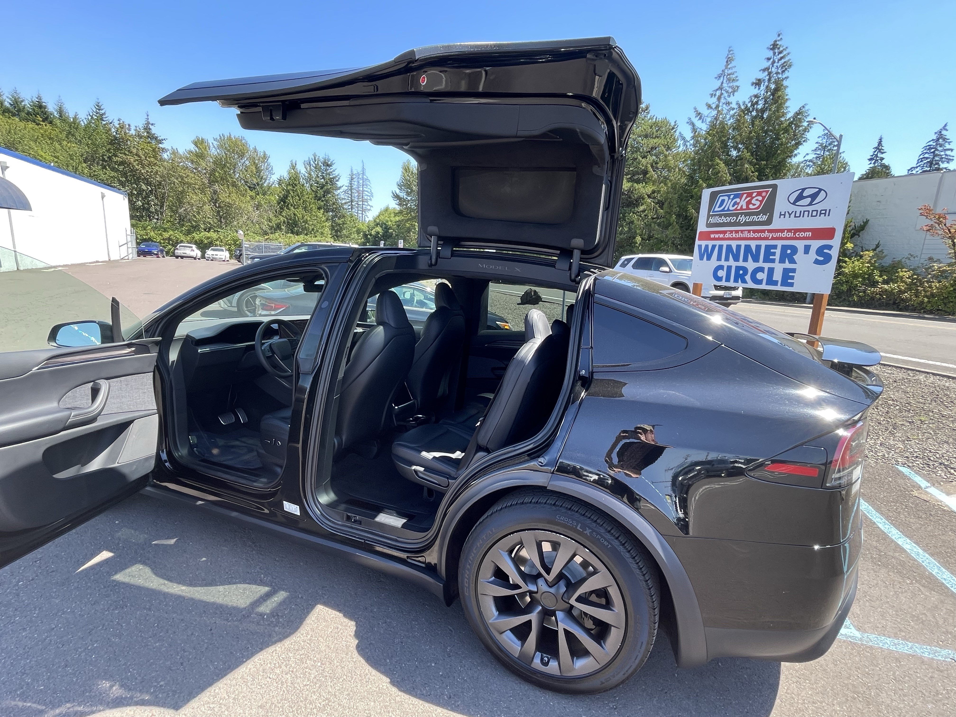 Used 2023 Tesla Model X AWD/4WD image 16