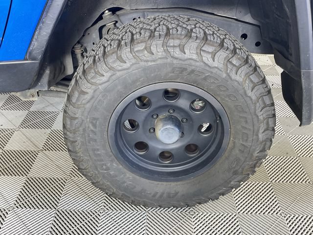 Used 2007 Toyota FJ Cruiser 4WD image 12
