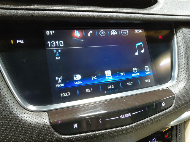 Certified 2018 Cadillac XT5 Luxury w/ Driver Awareness Package FWD image 35