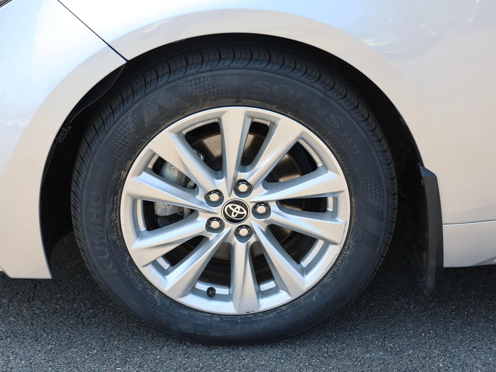 Used 2023 Toyota Corolla LE w/ LE Convenience Package FWD image 11