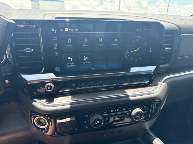 Used 2024 Chevrolet Silverado 3500 LTZ w/ LTZ Convenience Package AWD/4WD image 6