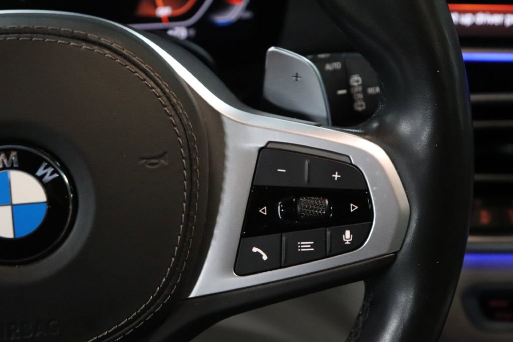 Used 2020 BMW X7 M50i w/ Dynamic Handling Package image 30