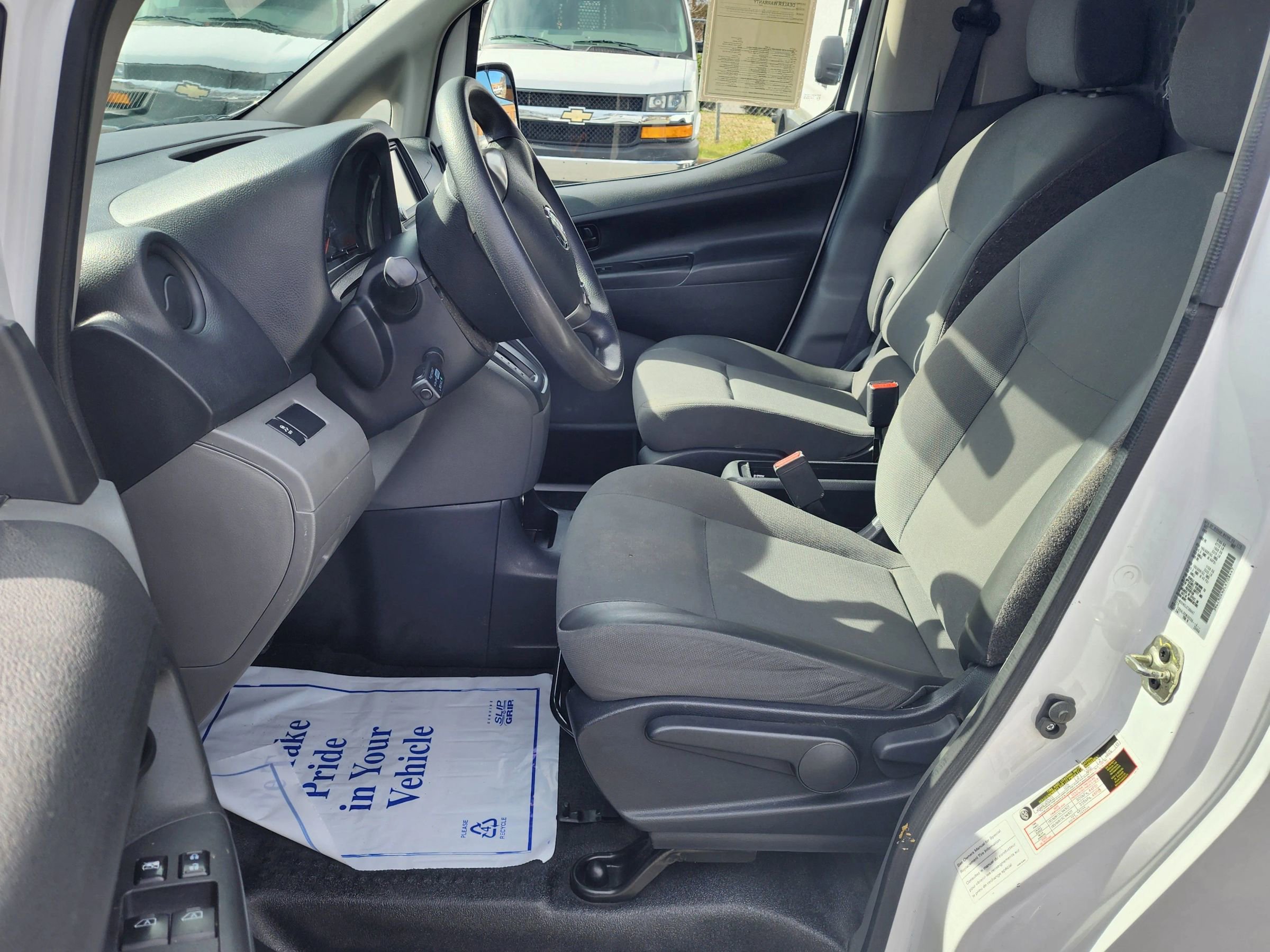 Used 2020 Nissan NV200 S w/ Back Door Glass Package image 10