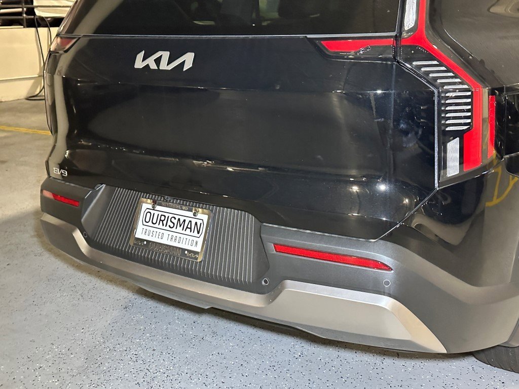 New 2026 Kia EV9 Wind image 5