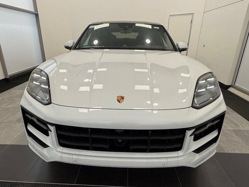 Certified 2026 Porsche Cayenne Coupe AWD/4WD image 12