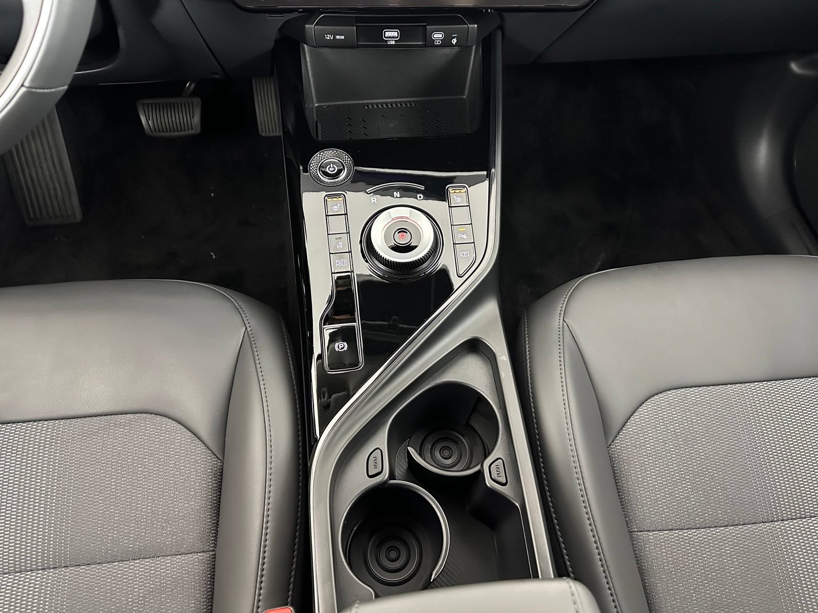 Used 2025 Kia Niro Wind w/ Wind Preserve Package FWD image 16