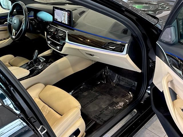 Used 2023 BMW 540i xDrive w/ Premium Package AWD/4WD image 39