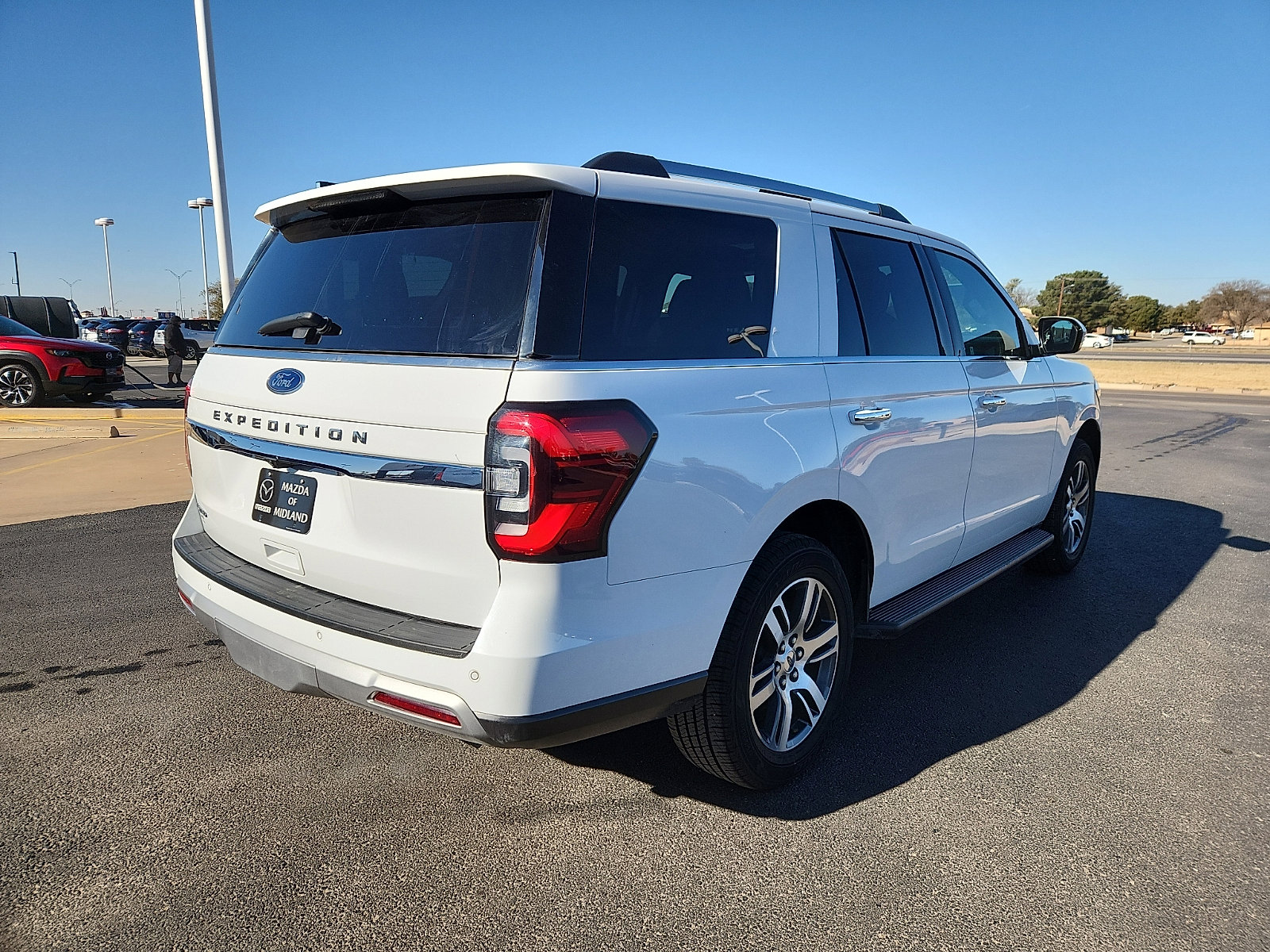 Used 2024 Ford Expedition Limited image 7