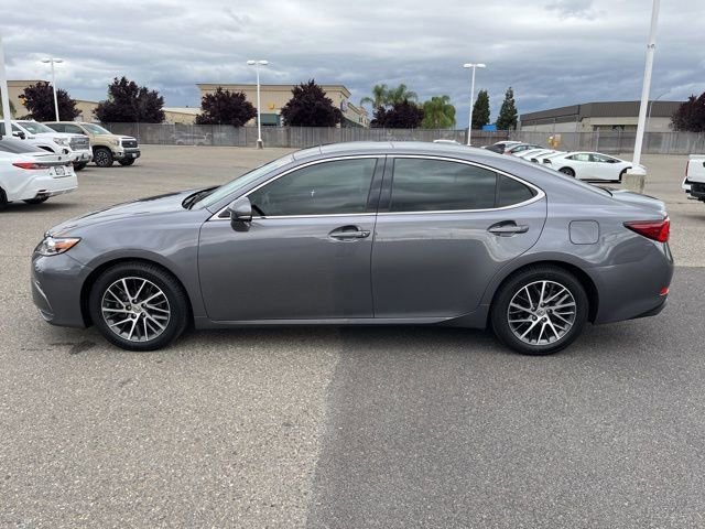 Used 2017 Lexus ES 350 w/ Navigation System Package image 8