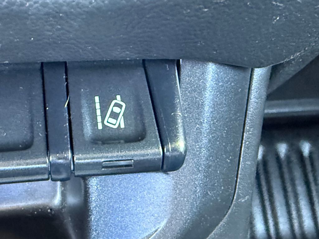 Used 2022 Chevrolet Colorado LT w/ Fleet Safety Package RWD image 6