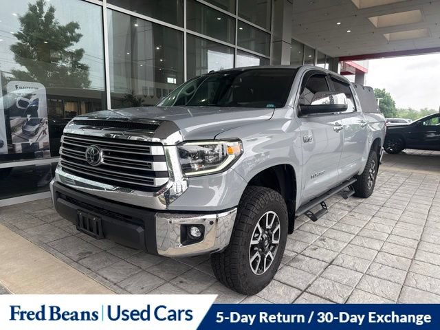 Used 2019 Toyota Tundra Limited w/ Limited Premium Package AWD/4WD image 18