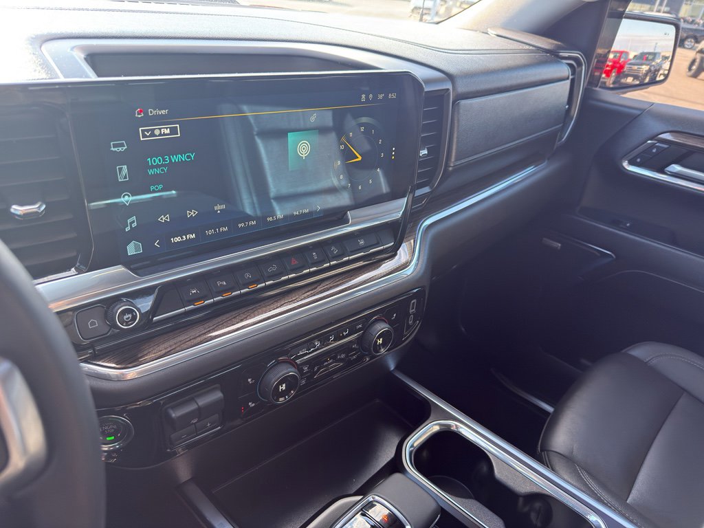 Used 2024 Chevrolet Silverado 1500 LT Trail Boss w/ LT Trail Boss Premium Package image 22