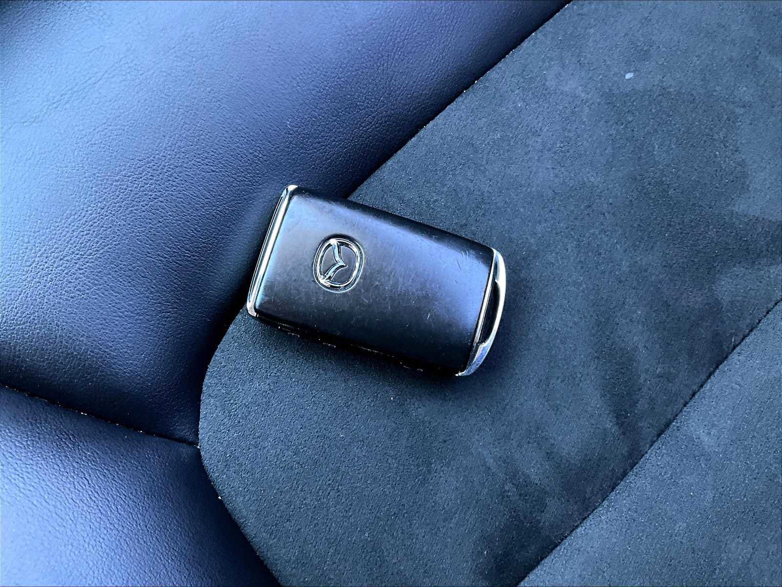 Used 2020 MAZDA CX-5 Touring image 29