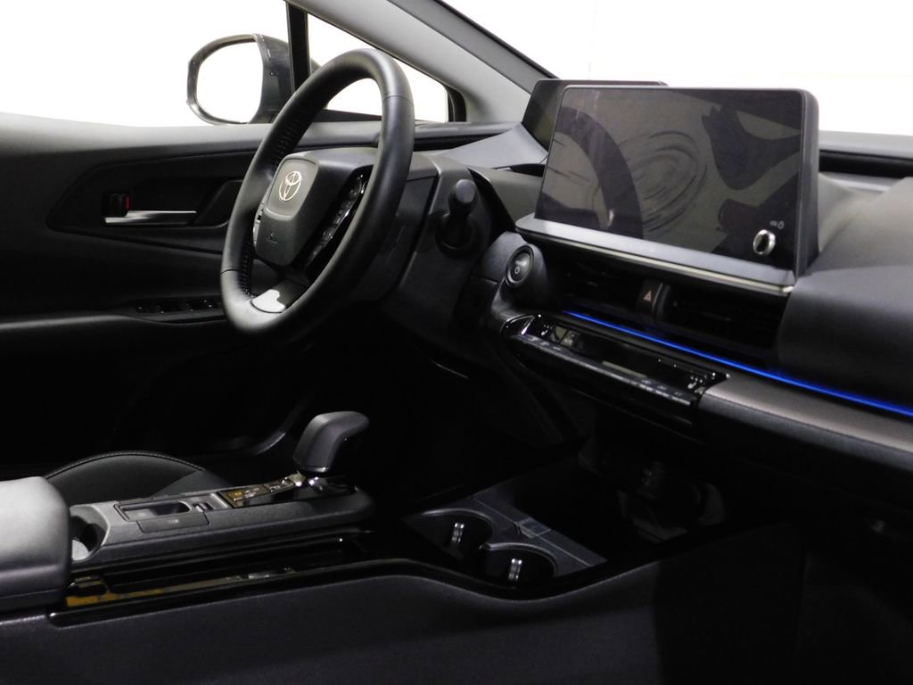 Used 2024 Toyota Prius XLE image 94