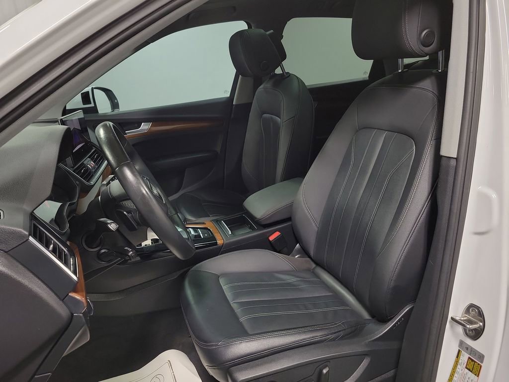 Used 2021 Audi Q5 2.0T Premium w/ Convenience Package image 13