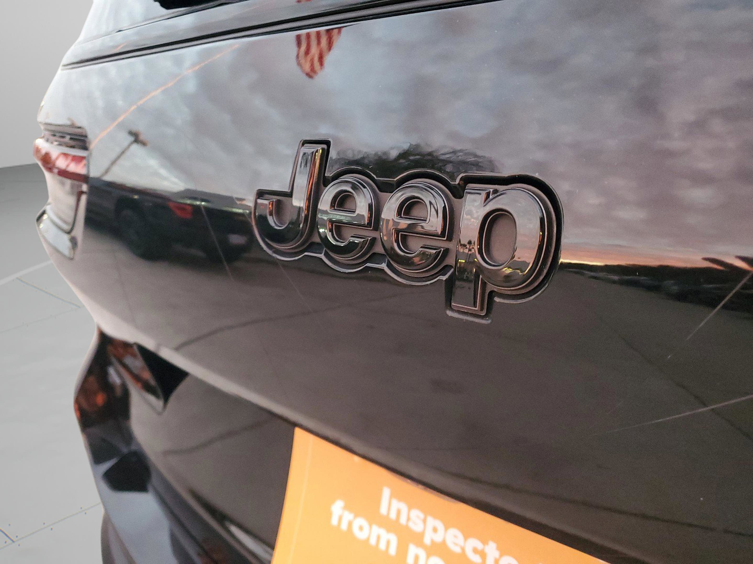 Certified 2022 Jeep Grand Cherokee L Laredo image 7