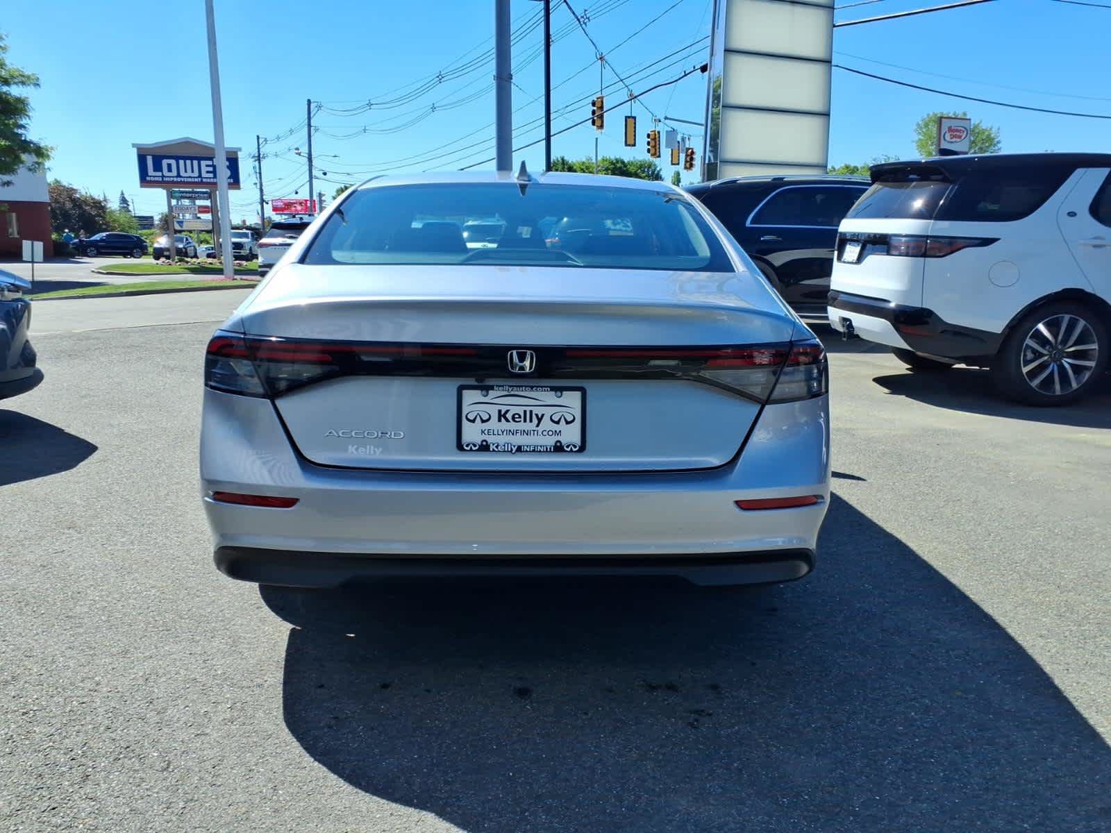 Used 2024 Honda Accord EX image 6