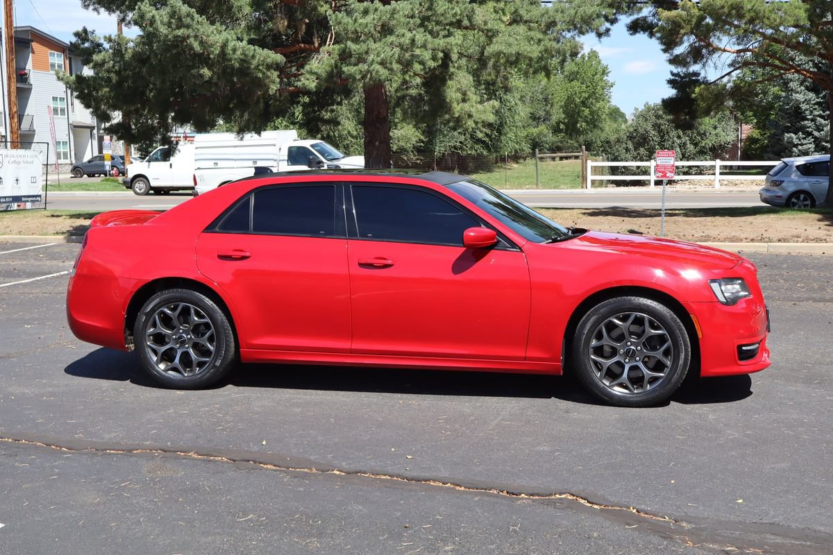 Used 2018 Chrysler 300 S w/ S Model Appearance Package AWD/4WD image 3