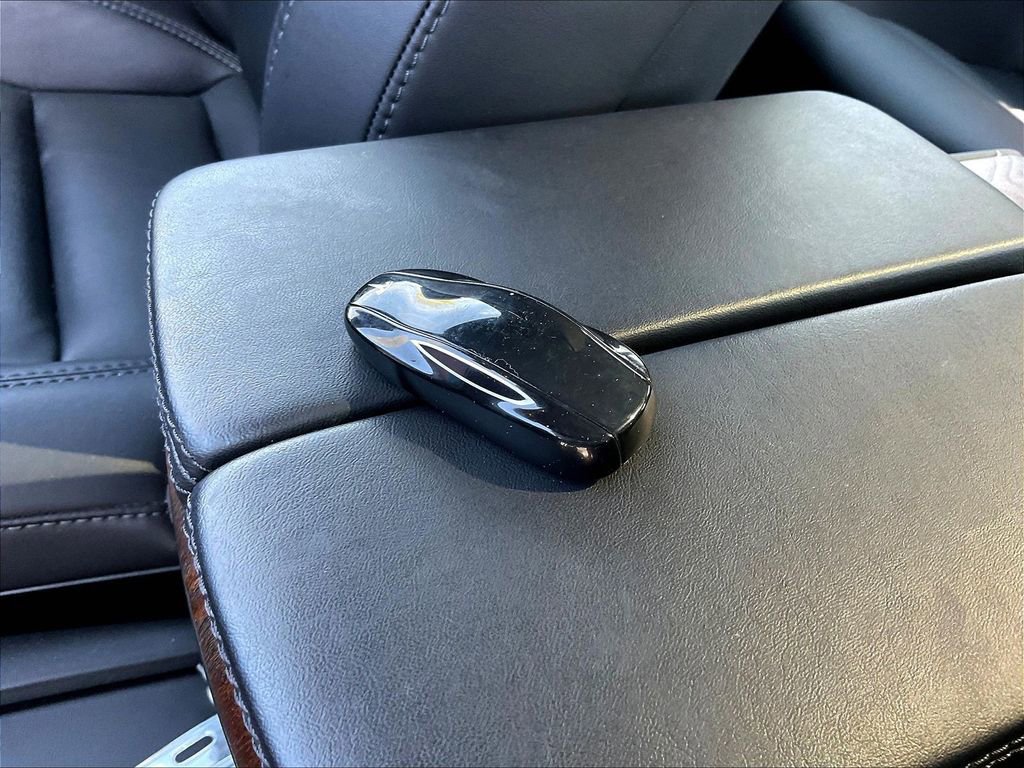 Used 2019 Tesla Model S Long Range image 34