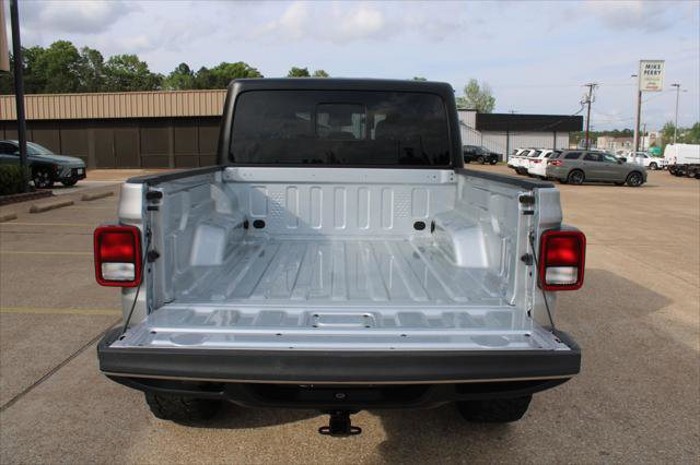 Certified 2024 Jeep Gladiator Sport image 14