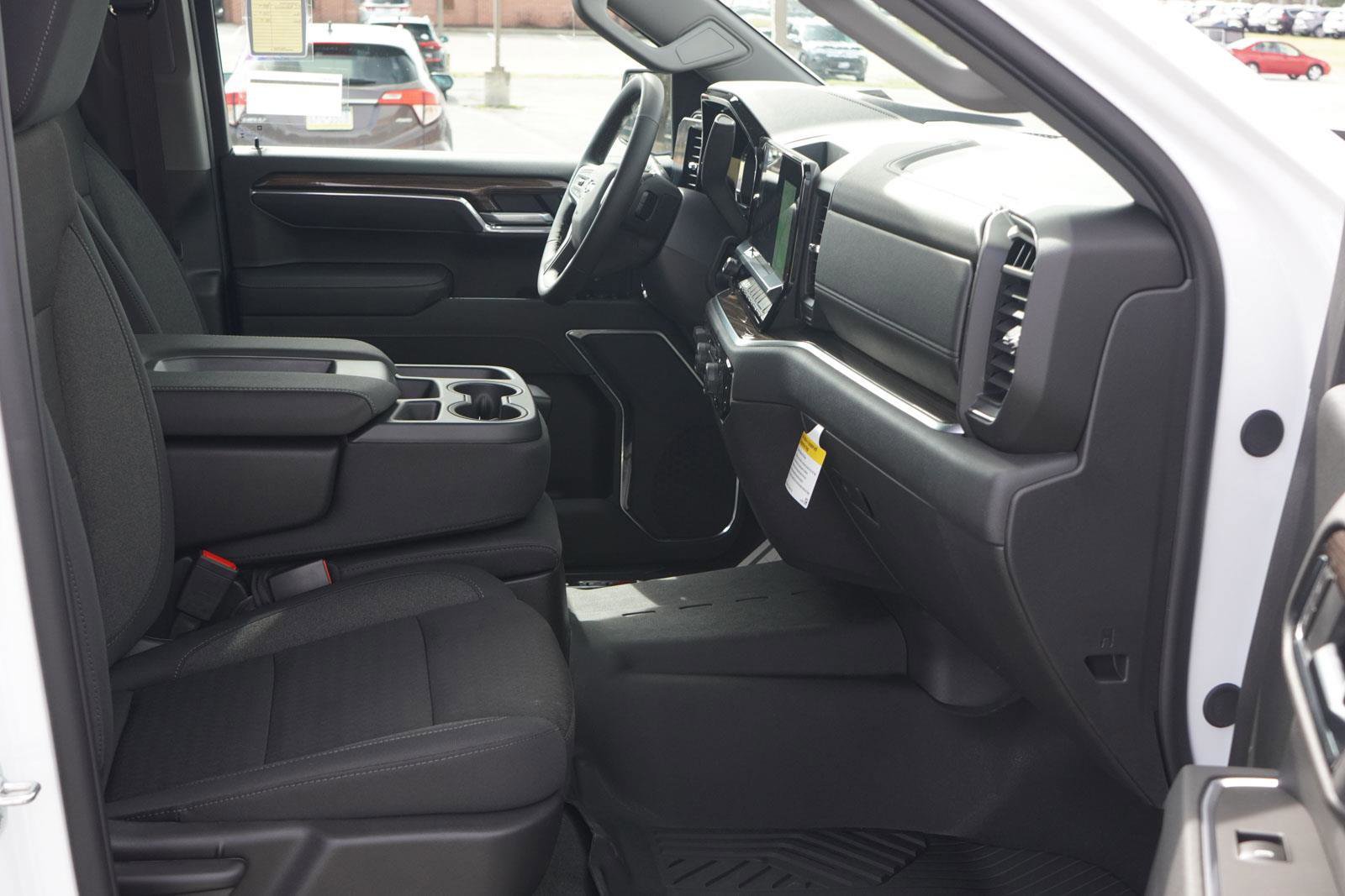 New 2026 Chevrolet Silverado 1500 LT Trail Boss w/ Protection Package image 28