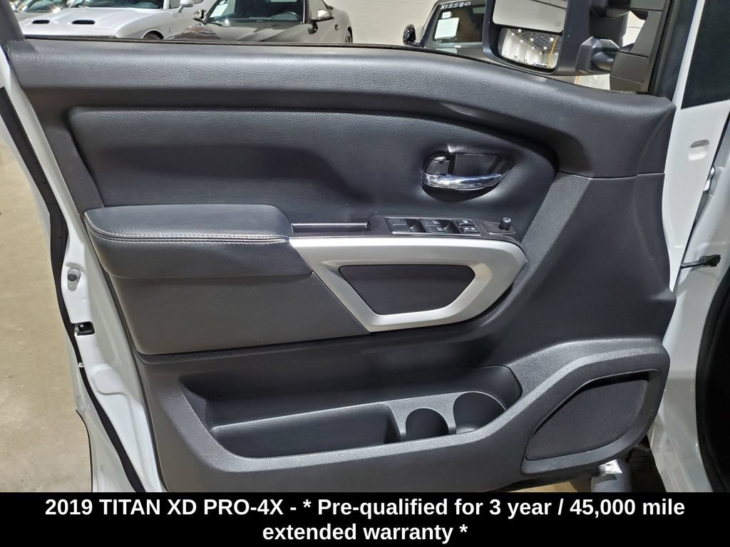 Used 2019 Nissan Titan PRO-4X AWD/4WD image 8