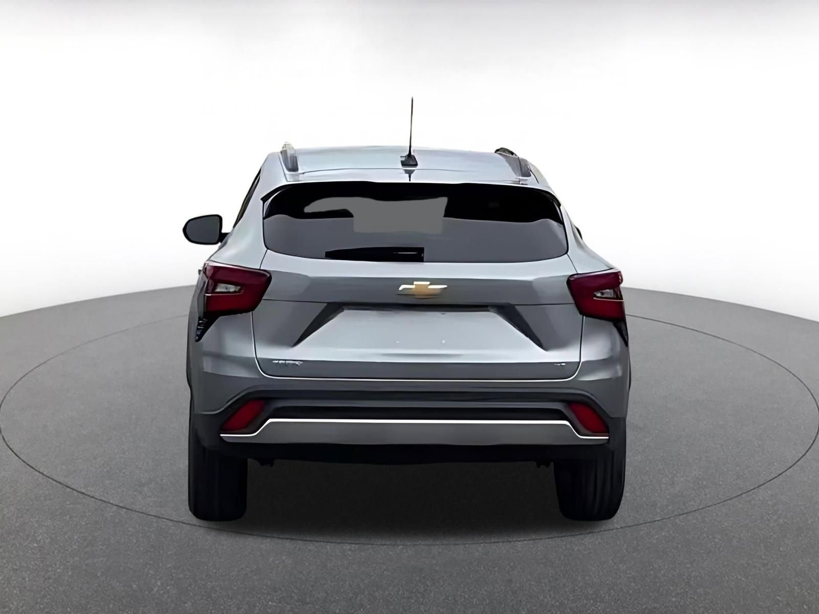 Used 2025 Chevrolet Trax LT image 12