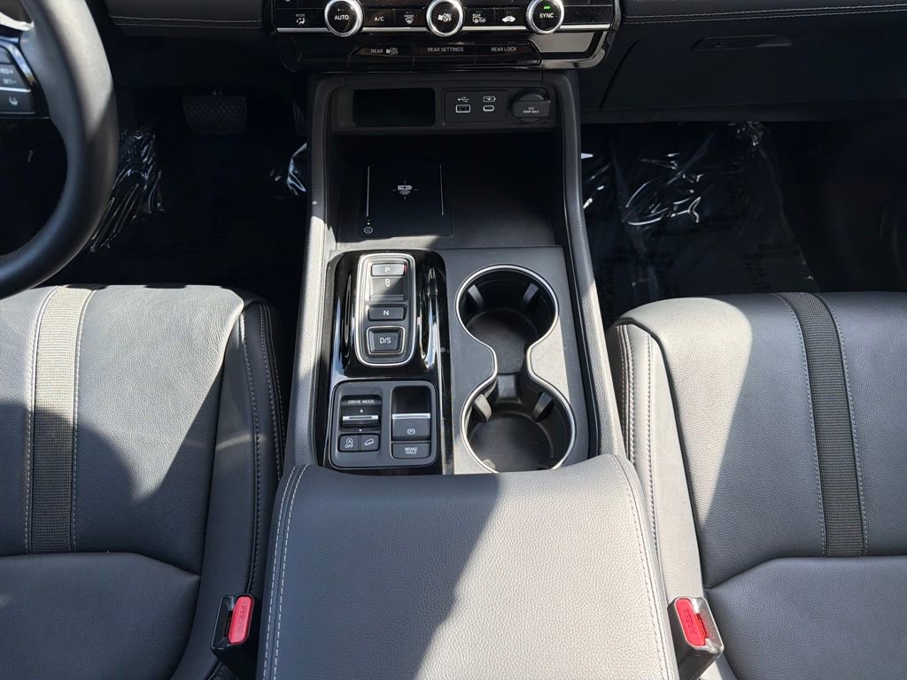 Used 2023 Honda Pilot Touring image 26