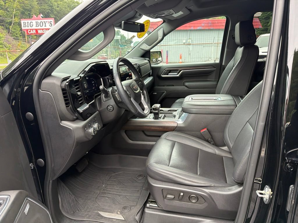 Certified 2022 GMC Sierra 1500 SLT w/ SLT Premium Plus Package AWD/4WD image 8