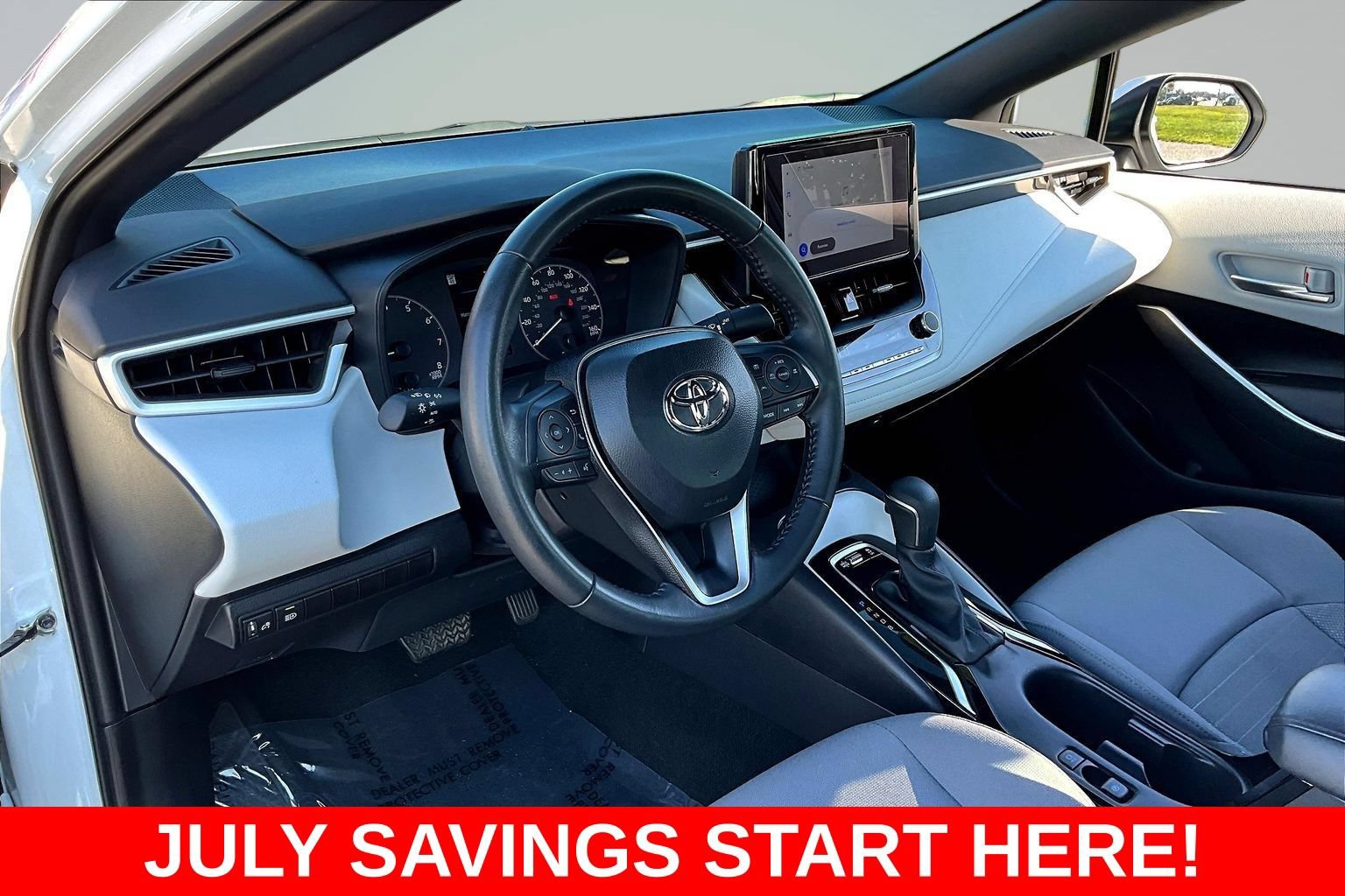 Used 2025 Toyota Corolla SE FWD image 22