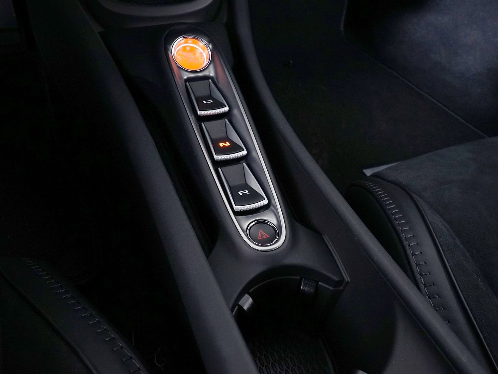 New 2026 McLaren Artura image 12