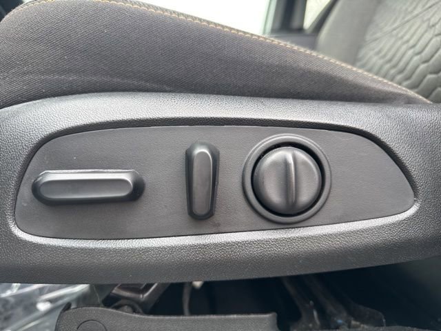 Used 2020 Chevrolet Equinox LT AWD/4WD image 15
