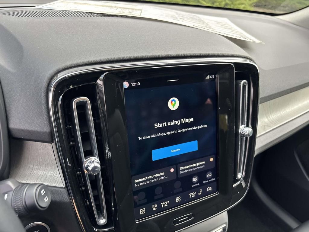 New 2026 Volvo XC40 B5 Ultra w/ Protection Package Premier image 19