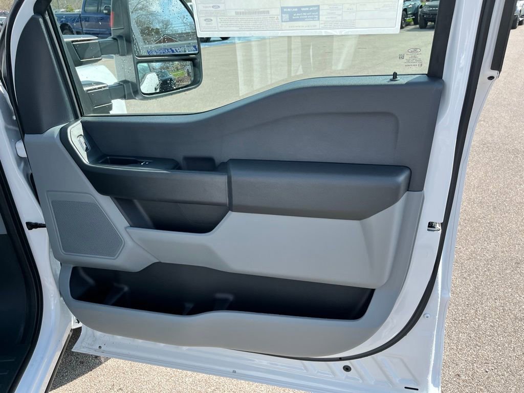 New 2026 Ford F250 XL w/ 360-Degree Camera Package AWD/4WD image 8