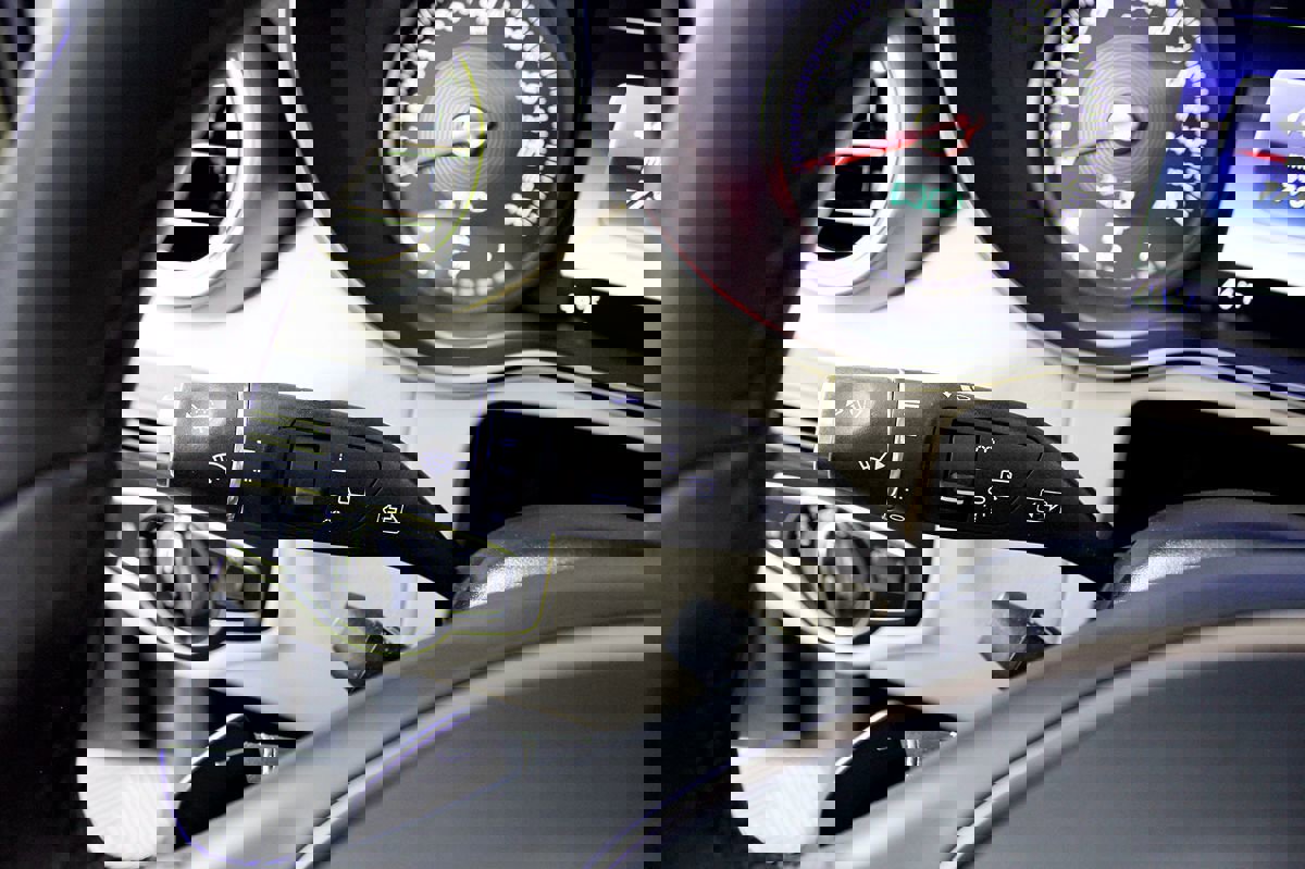 Used 2017 Mercedes-Benz GLC 300 4MATIC image 26