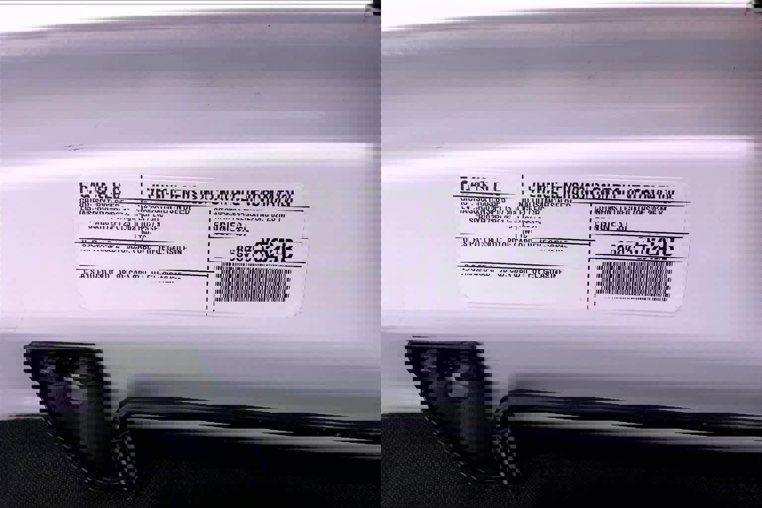 Used 2025 Jeep Wrangler Sahara w/ Safety Group image 31