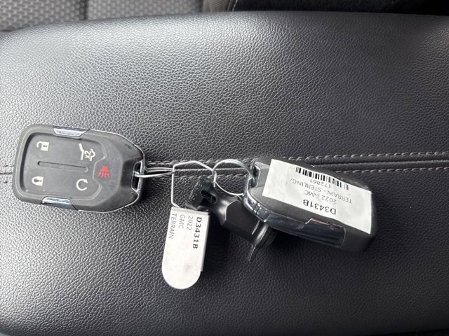 Used 2022 GMC Terrain SLE w/ Driver Convenience Package image 20