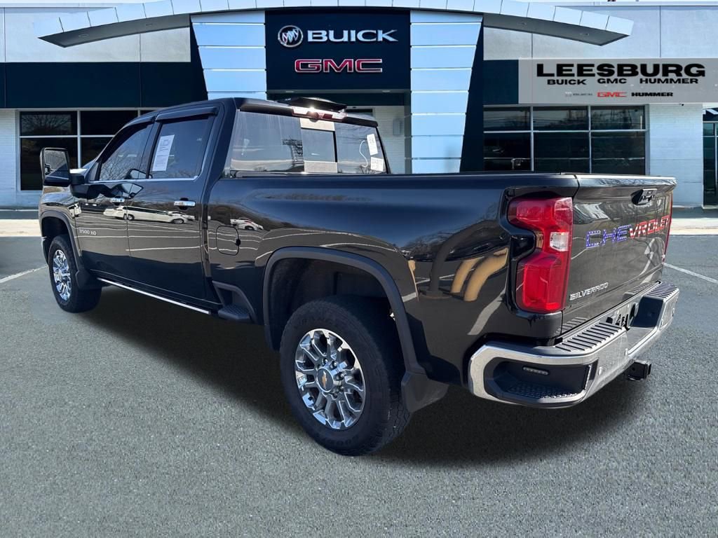 Used 2024 Chevrolet Silverado 3500 LTZ image 5