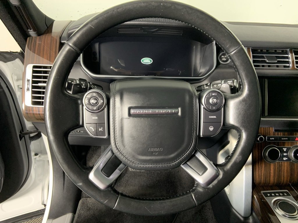 Used 2016 Land Rover Range Rover HSE image 32